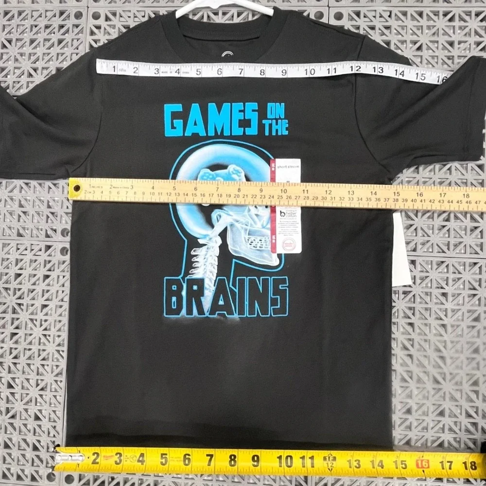 Games on the Brain Graphic T-Shirt Boy Medium 8 Grey Video Gamer Cyperpunk Tech